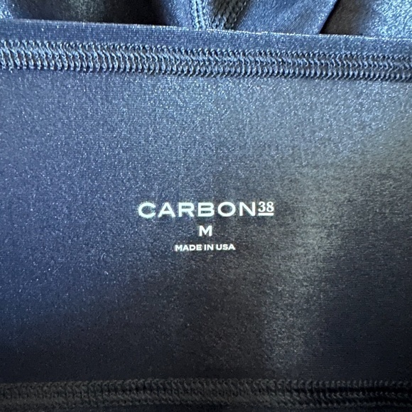 CARBON38 High Rise 7/8 Length Legging in Black Takara Shine - Picture 15 of 16